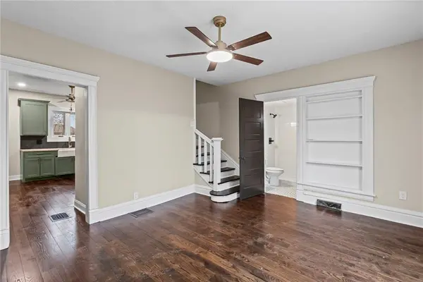 1015 E College ST, Independence, MO 64050