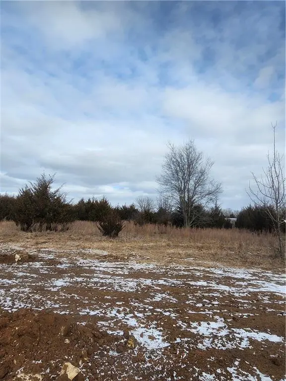 57 Maple DR, Linn Valley, KS 66040
