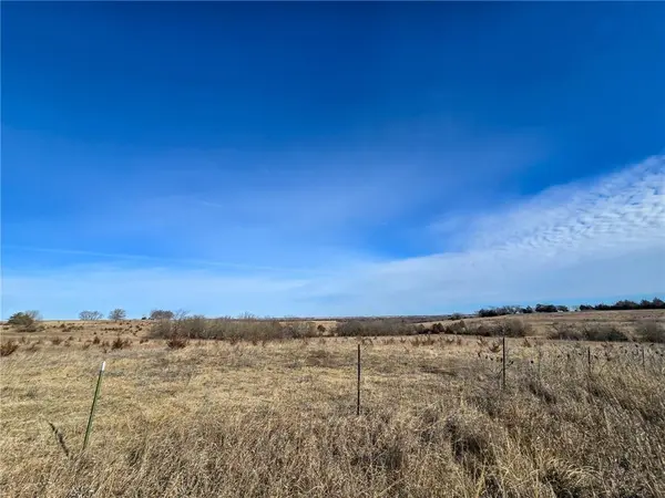 0000 Bradford RD, Harveyville, KS 66431