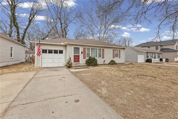 5408 W 72nd ST, Prairie Village, KS 66208