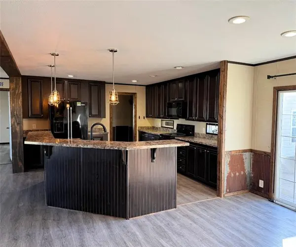285 N Walnut ST, Deerfield, MO 64741