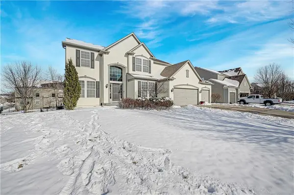22432 W 113 TER, Olathe, KS 66061