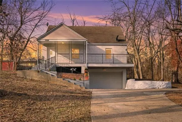 7626 Sycamore AVE, Kansas City, MO 64138