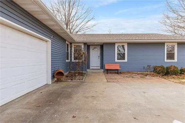 120 NW 191 RD, Warrensburg, MO 64093