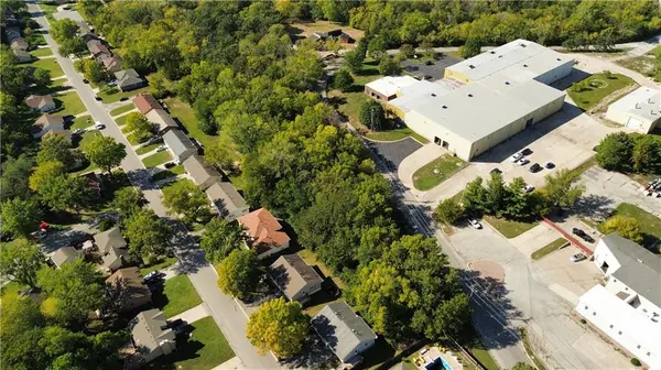 12298 Dr Greaves RD, Grandview, MO 64030