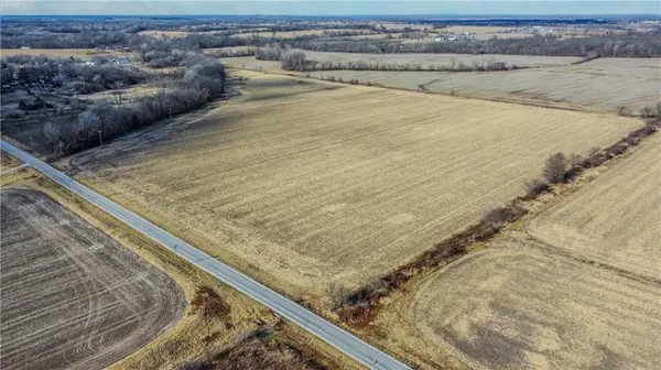 2 Hwy HWY, Latour, MO 64040