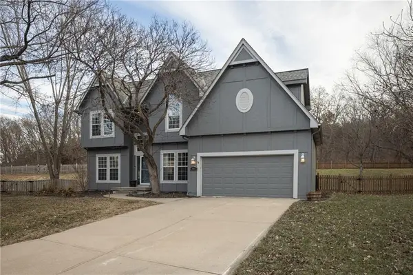 5805 Ruby CT, Lee's Summit, MO 64064