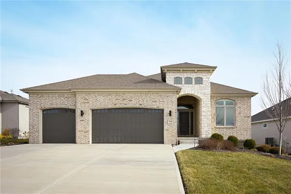 11281 S Red Bird ST, Olathe, KS 66061