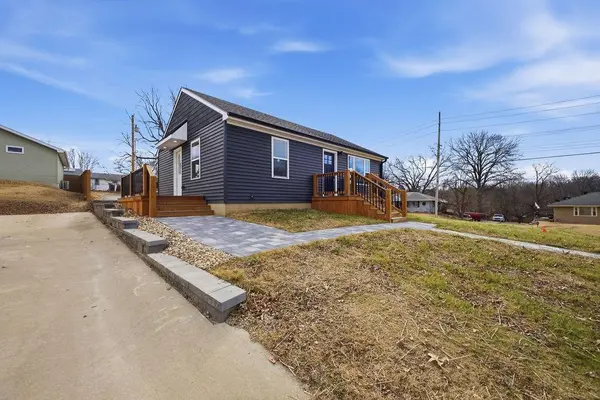 529 S 39th ST, St Joseph, MO 64506