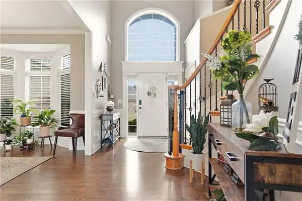 701 SW Admiral Byrd DR, Lee's Summit, MO 64082