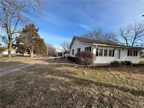 2569 Valley RD, Fulton, KS 66738