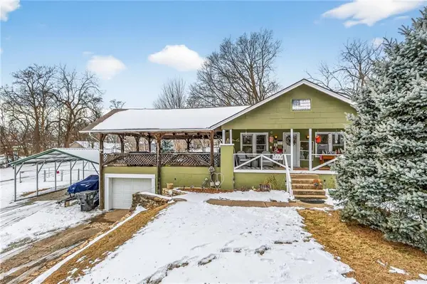 2322 S Glenwood AVE, Independence, MO 64052