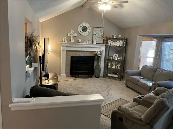 3415 S Davidson CT, Independence, MO 64055