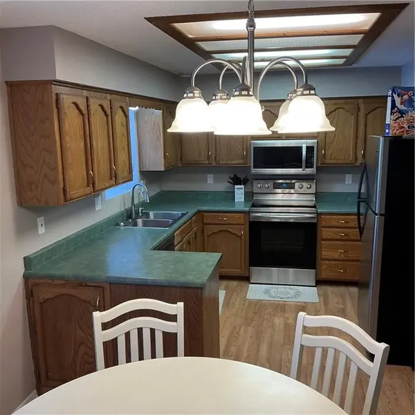 3415 S Davidson CT, Independence, MO 64055