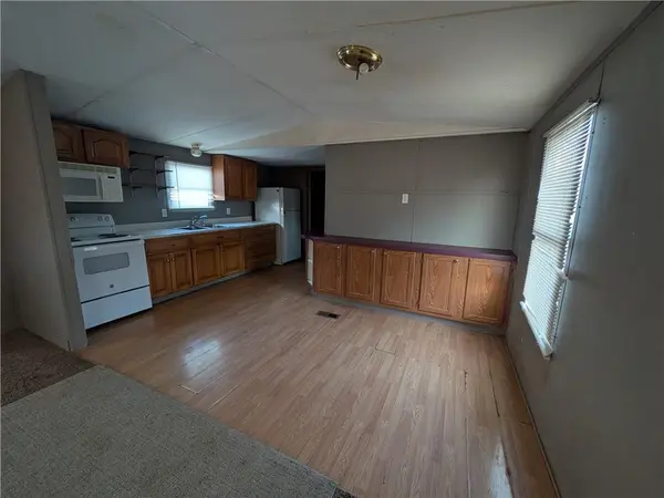 203 W 4th ST, Henrietta, MO 64063