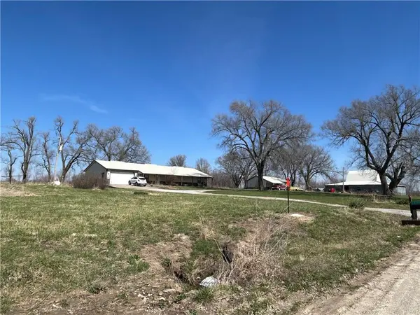 7339 Eureka DR, Cowgill, MO 64637
