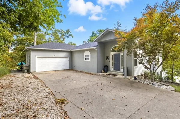 31 Good Oak DR,  Lake Ozark,  MO 65049