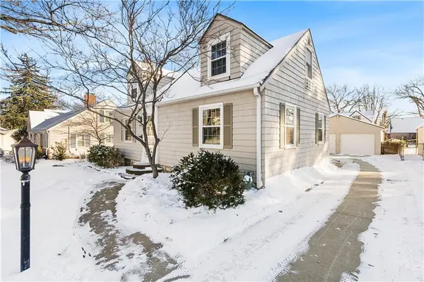2719 W 51st ST, Westwood, KS 66205