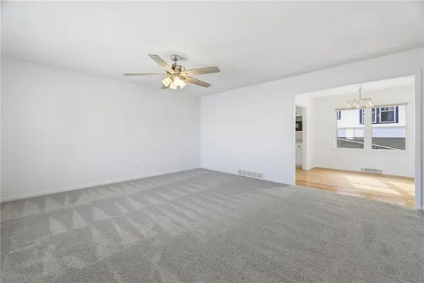 3815 W 73rd TER, Prairie Village, KS 66208