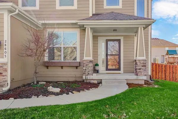 28605 W 162nd TER, Gardner, KS 66030