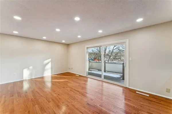 10902 Bradshaw ST, Overland Park, KS 66210