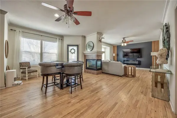 1017 Pebblebeach DR, Lansing, KS 66043
