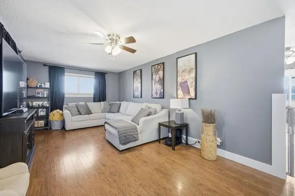 2502 Flintstone DR, St Joseph, MO 64505