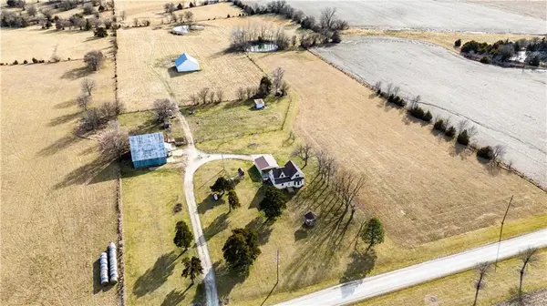 36319 W 215th ST, Edgerton, KS 66021