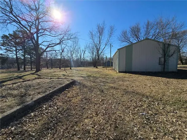 506 W Fourth ST, Calhoun, MO 65323