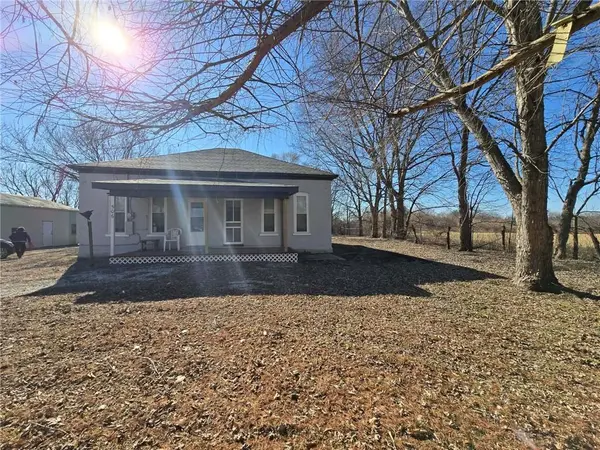 506 W Fourth ST, Calhoun, MO 65323