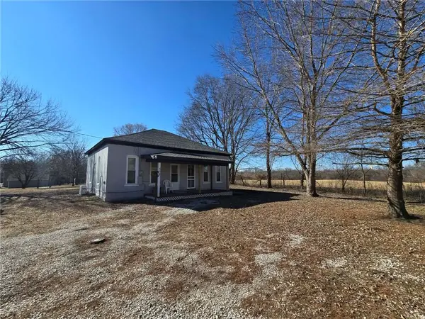506 W Fourth ST, Calhoun, MO 65323