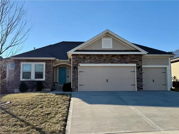 9032 N Askew AVE, Kansas City, MO 64156