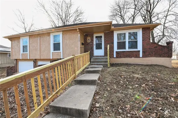 7509 E 127 ST,  Grandview,  MO 64030