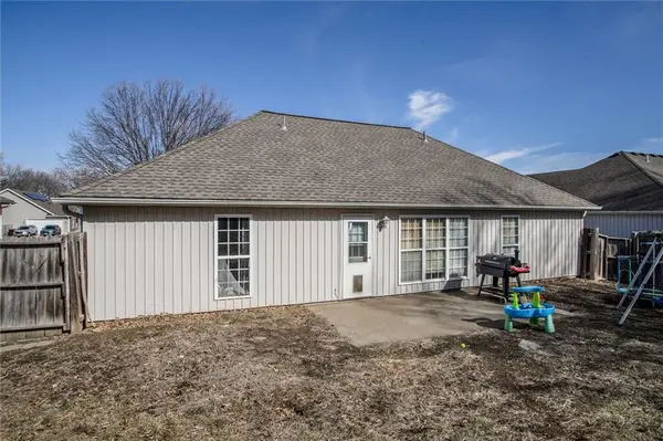 946 E Market ST, Warrensburg, MO 64093