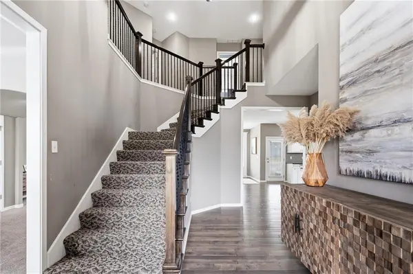 5129 Meadowlark DR, Shawnee, KS 66226