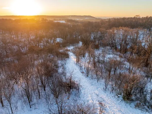 Perry RD, Orrick, MO 64077
