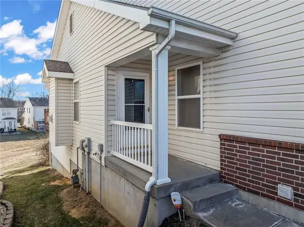 1905 NW 82nd TER, Kansas City, MO 64151