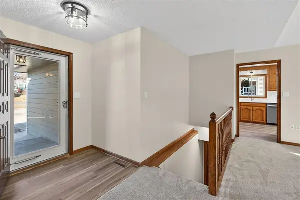 205 Dawn AVE, Belton, MO 64012