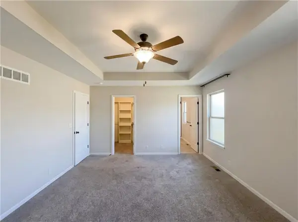 216 Greystone WAY, Grain Valley, MO 64029