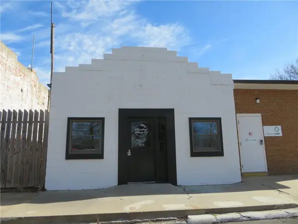 214 Railroad ST,  Nortonville,  KS 66060