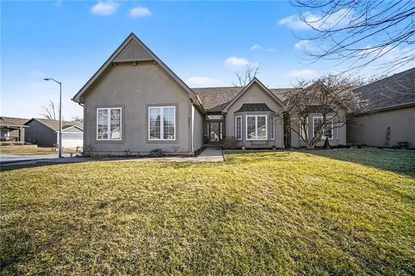 8623 N Liston AVE, Kansas City, MO 64154