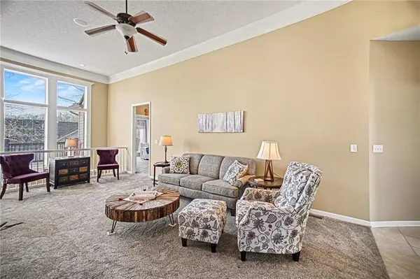 8623 N Liston AVE, Kansas City, MO 64154