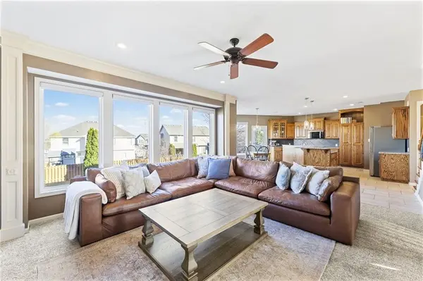 20179 W 108th TER, Olathe, KS 66061