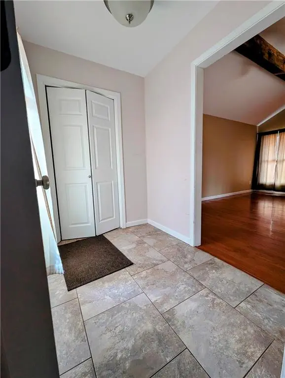 8113 N Serene AVE, Kansas City, MO 64152