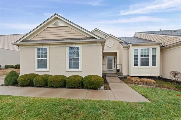 11183 S Chouteau ST, Olathe, KS 66061