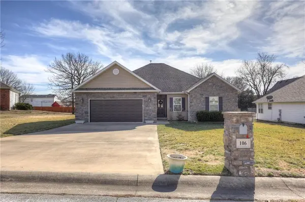 106 Victoria LN, Carl Junction, MO 64834
