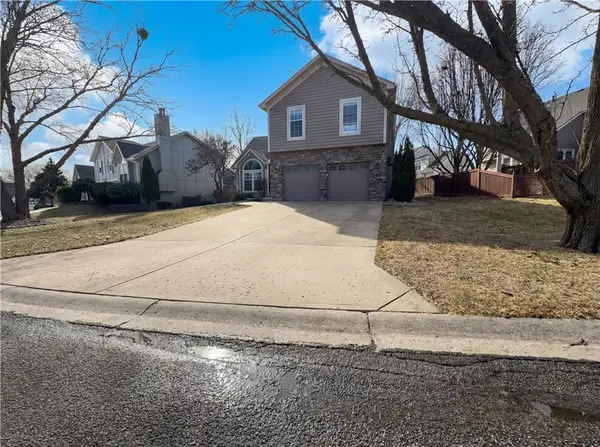 9029 W 127th TER, Overland Park, KS 66213