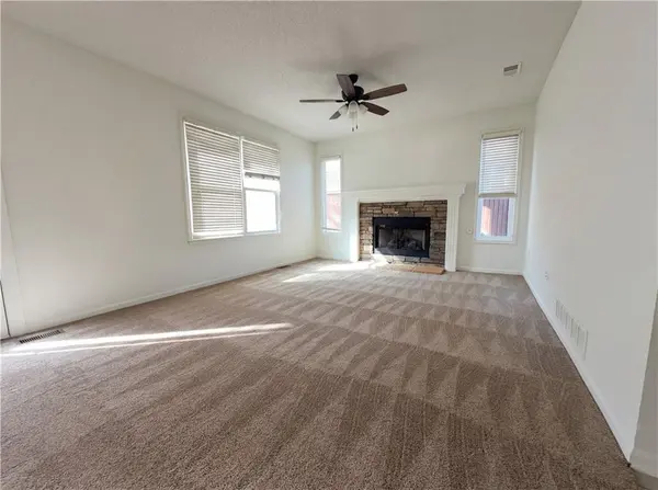 9029 W 127th TER, Overland Park, KS 66213