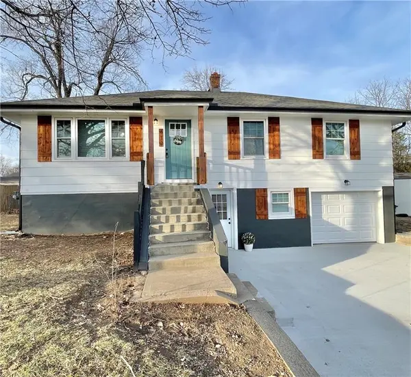 412 10th ST,  Garden City,  MO 64747