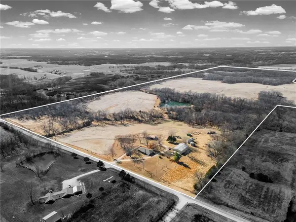 3919 State Route T HWY, Polo, MO 64671